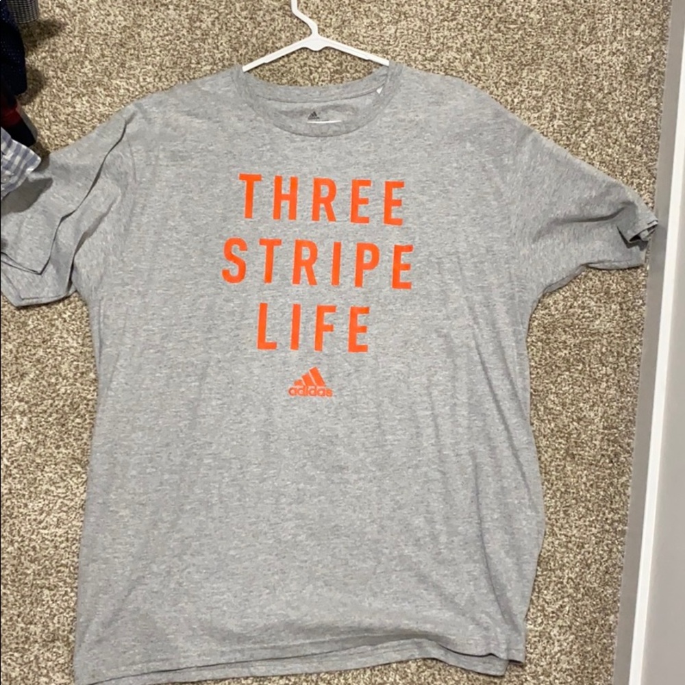 New adidas men’s gray t shirt, XL